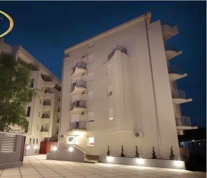 Holiday Wing Apartment 2 Jagodina Exterior foto