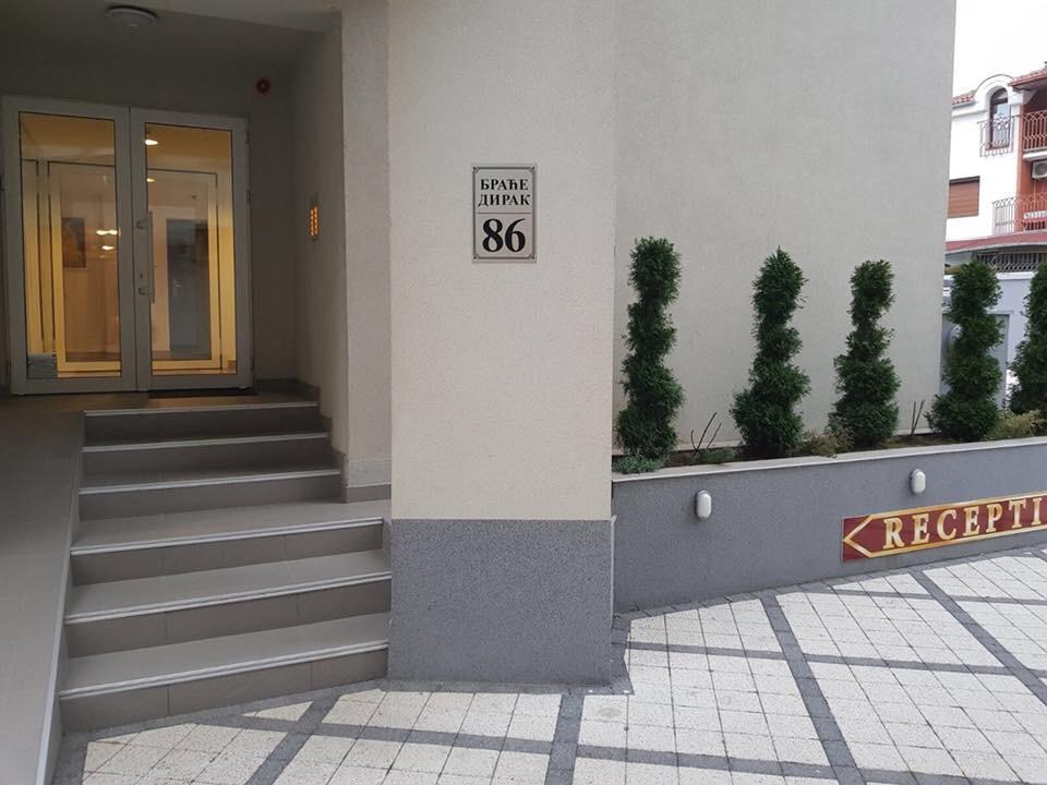Holiday Wing Apartment 2 Jagodina Exterior foto