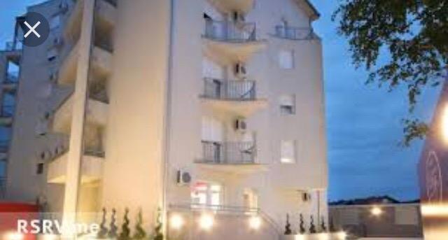 Holiday Wing Apartment 2 Jagodina Exterior foto